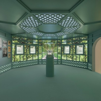 蒂芙尼于北京三里屯太古里旗舰店呈现 “鸟语花香:蒂芙尼古董珍藏”限时赏鉴